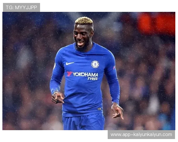 英超裁判标准再引争议，塞维利亚主帅阿尔梅达激烈批评